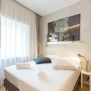 Duomo Deluxe Guest house Milan